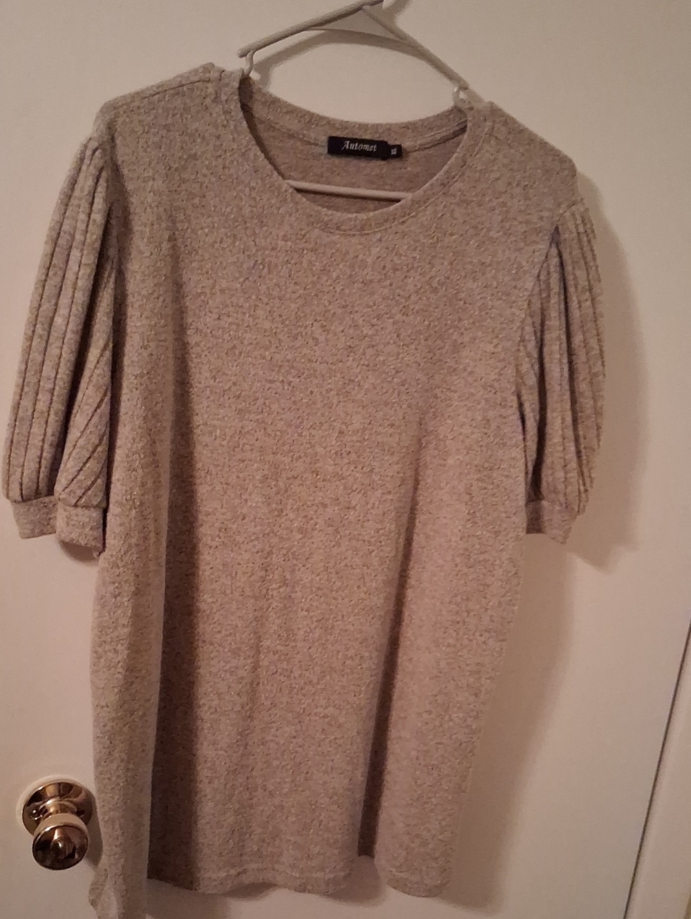 Antonet Heather Brige Puff Sleeve Knit Top Worn Twice